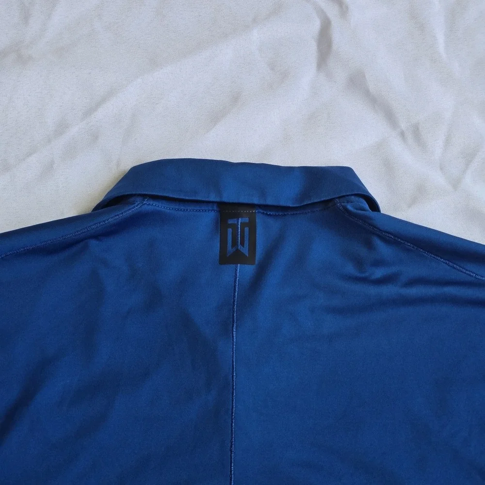Nike TW Tiger Woods Golf Polo Dri Fit Mens sz Medium‎ Blue Colorblock w/logo